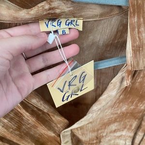 Vrg Girl Rebel Button Down - size 6